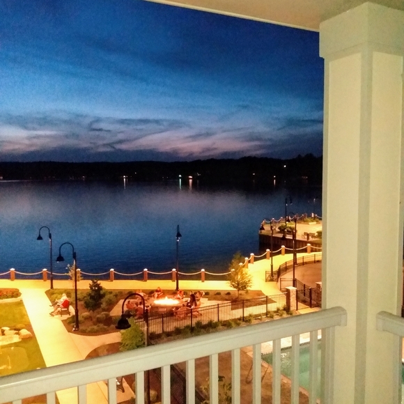 Meet your Posher, 2ndchancechoice - Picture 3 of 16